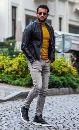 What to Wear with Yellow Pants