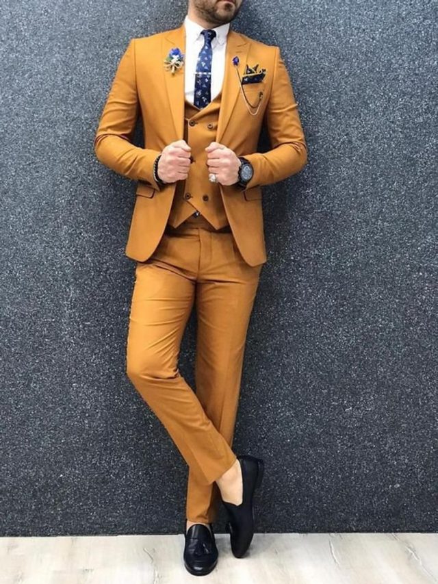 12 Best Suit Combinations Every Man Should Own - Hiscraves